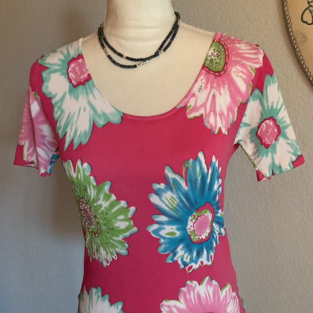 Two Fun Tops - Picture 4 of 6